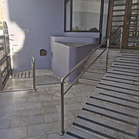 Sane- Estudio Con Wifi, En El Centro, A 600 Metros Playa